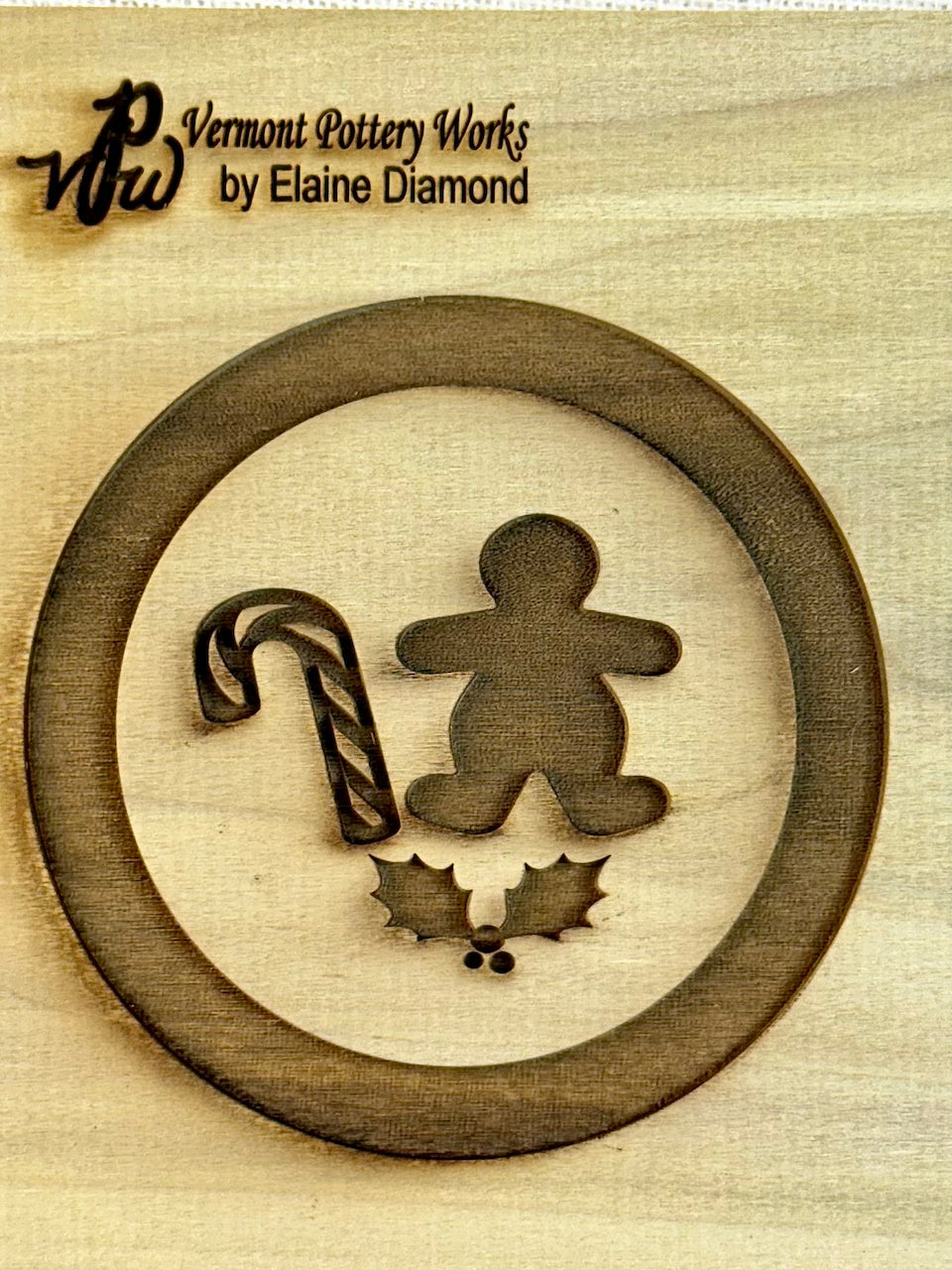 Gingerbread Men & Candy Canes Textured Mug Plank