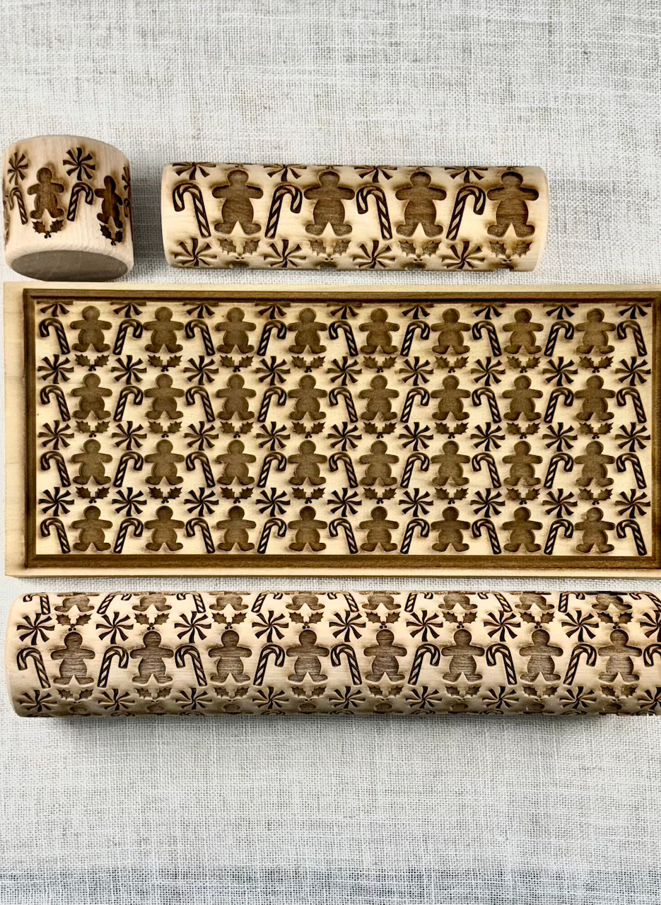 Gingerbread Men & Candy Canes Textured Mug Plank