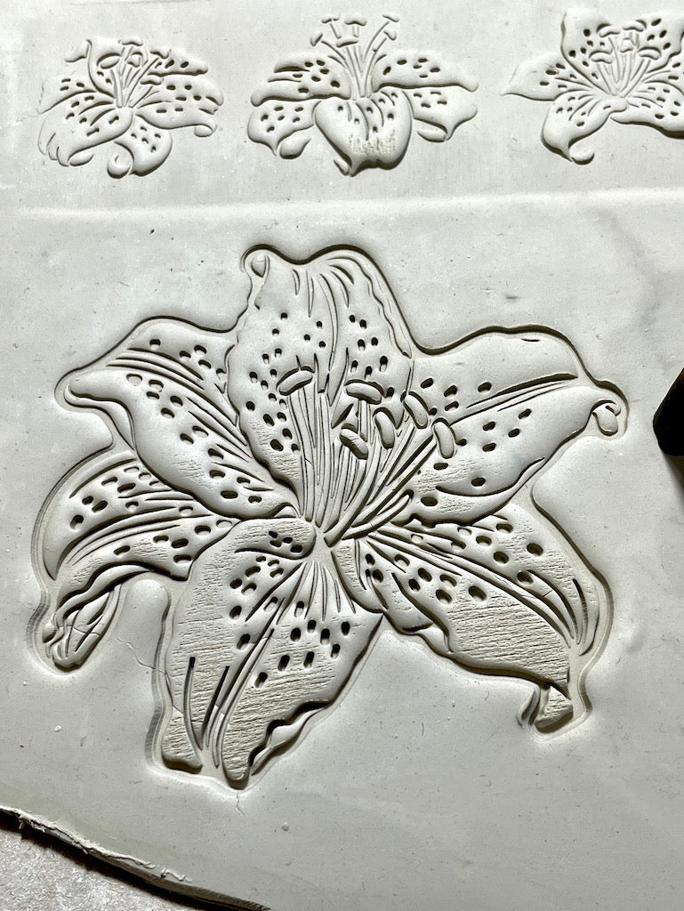 Tiger Lily (Extra Large- Left Facing) - Stamp