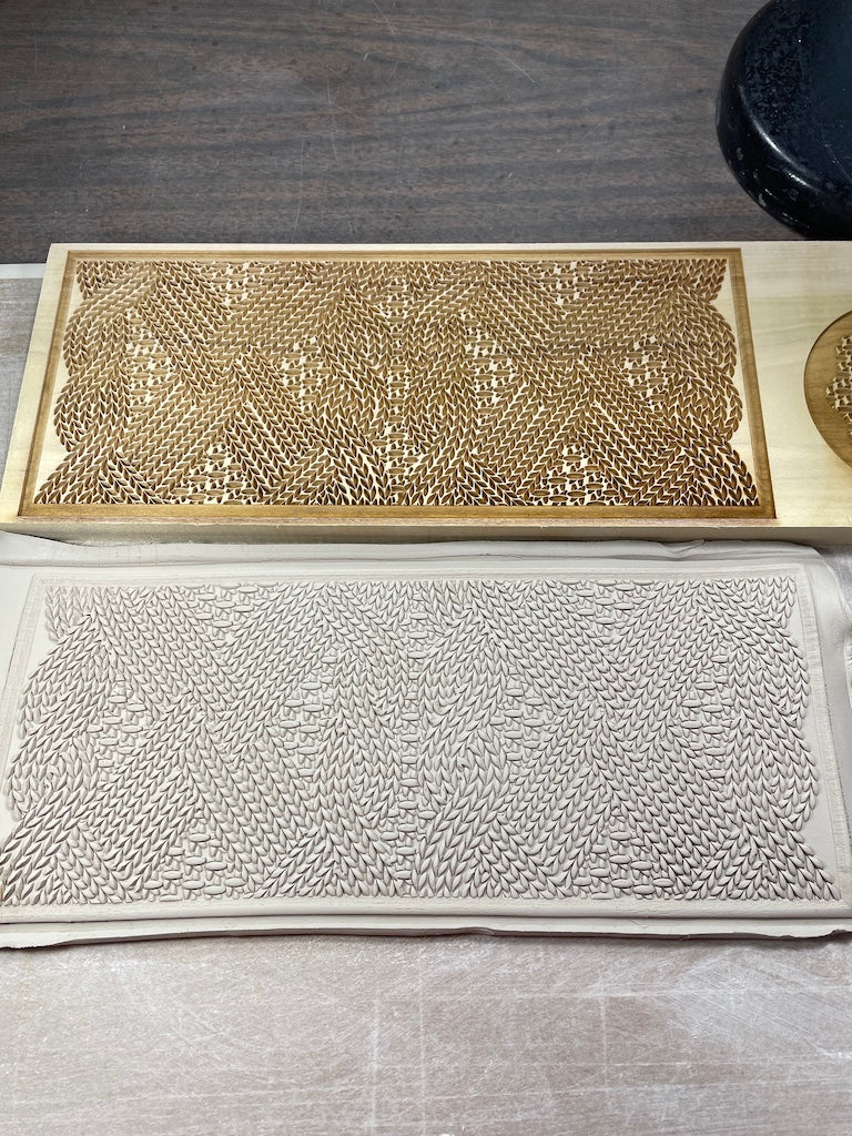 Knit Textured Mug Plank