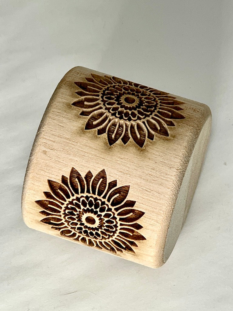 2" Gerbera Daisy Textured Rolling Pin