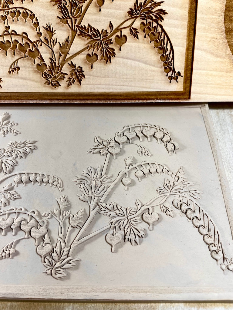Dottie's Bleeding Hearts Textured Mug Plank