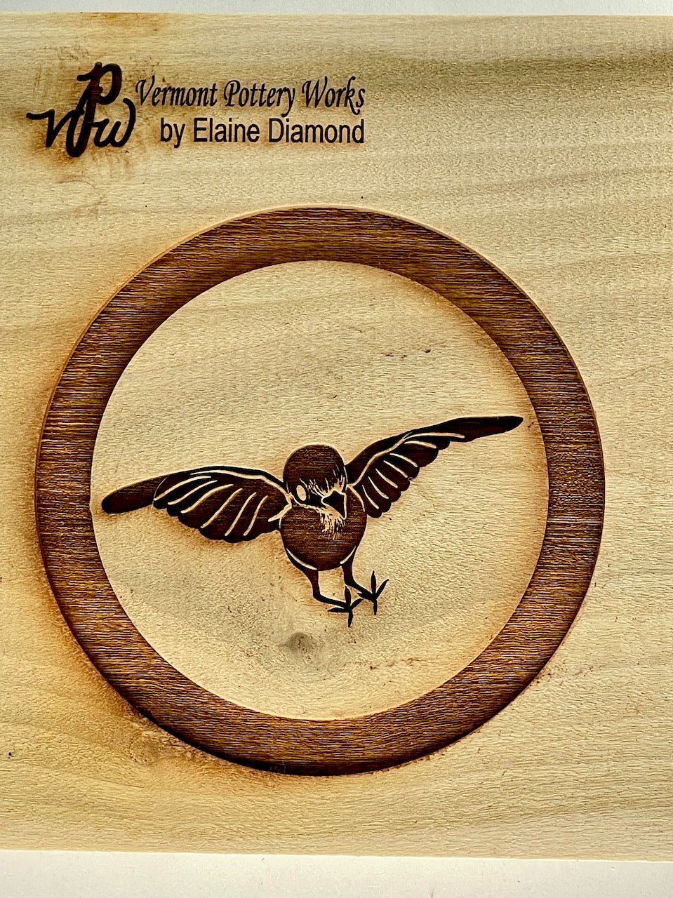 Birds on a Fence Textured Mug Plank