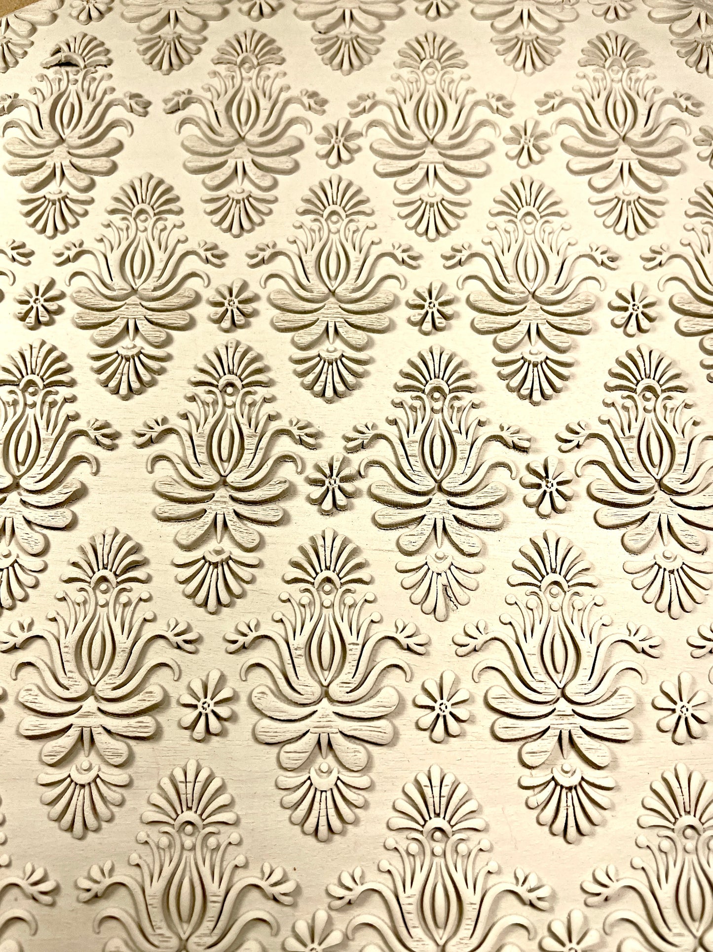 Floral Phoenix Textured Mug Plank