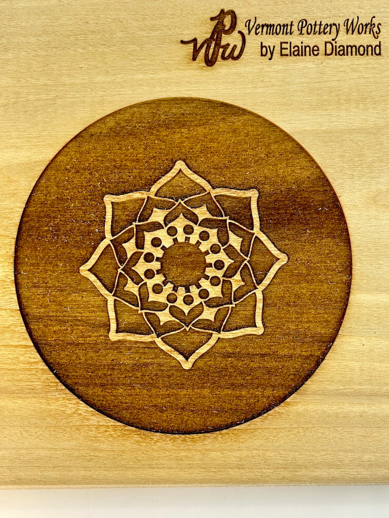 Dragon Floral Textured Mug Plank