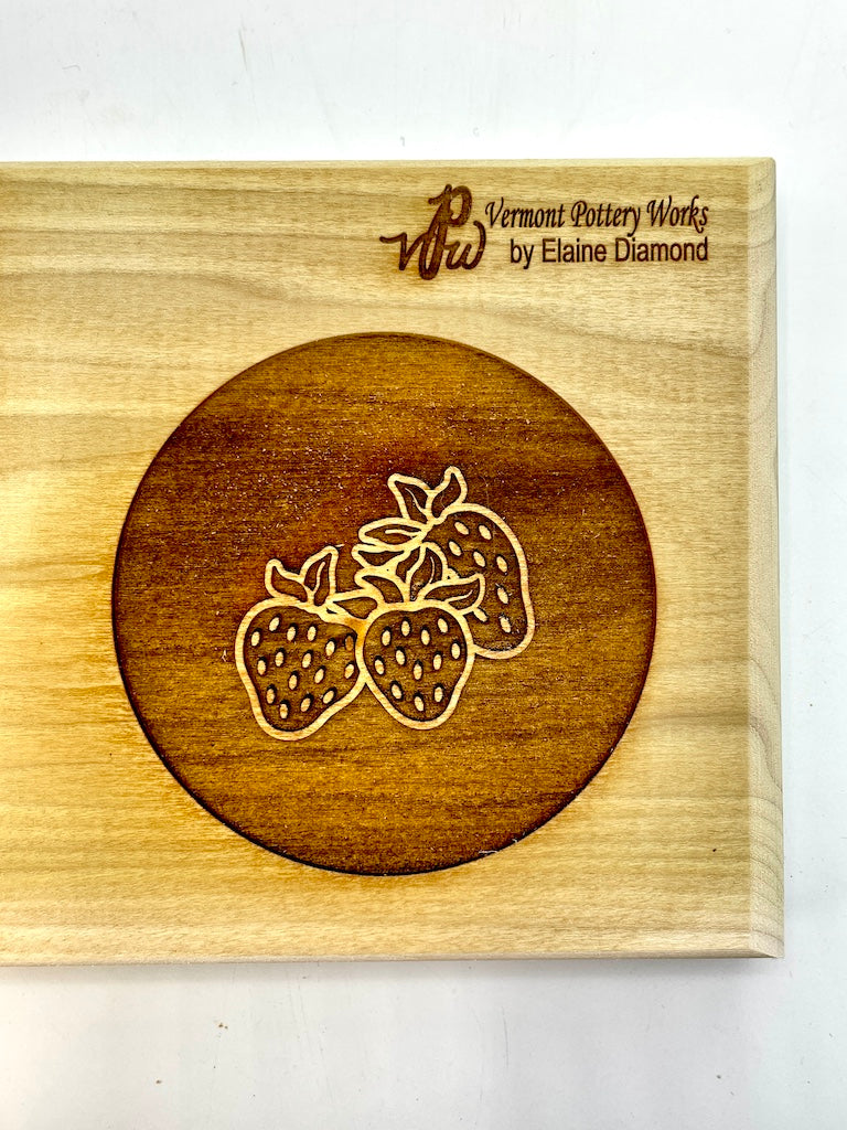 Strawberries Textured Mug Plank