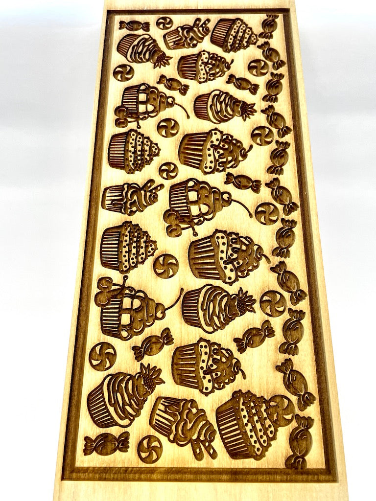 Cupcakes and Candy Textured Mug Plank