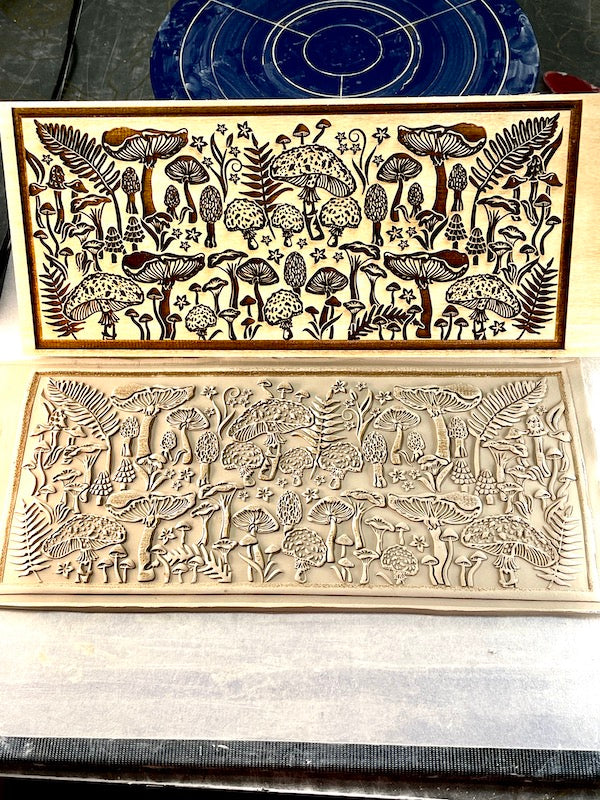 Woodland Mushrooms Textured Mug Plank