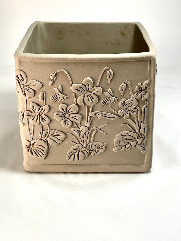 Violets Textured Mug Plank