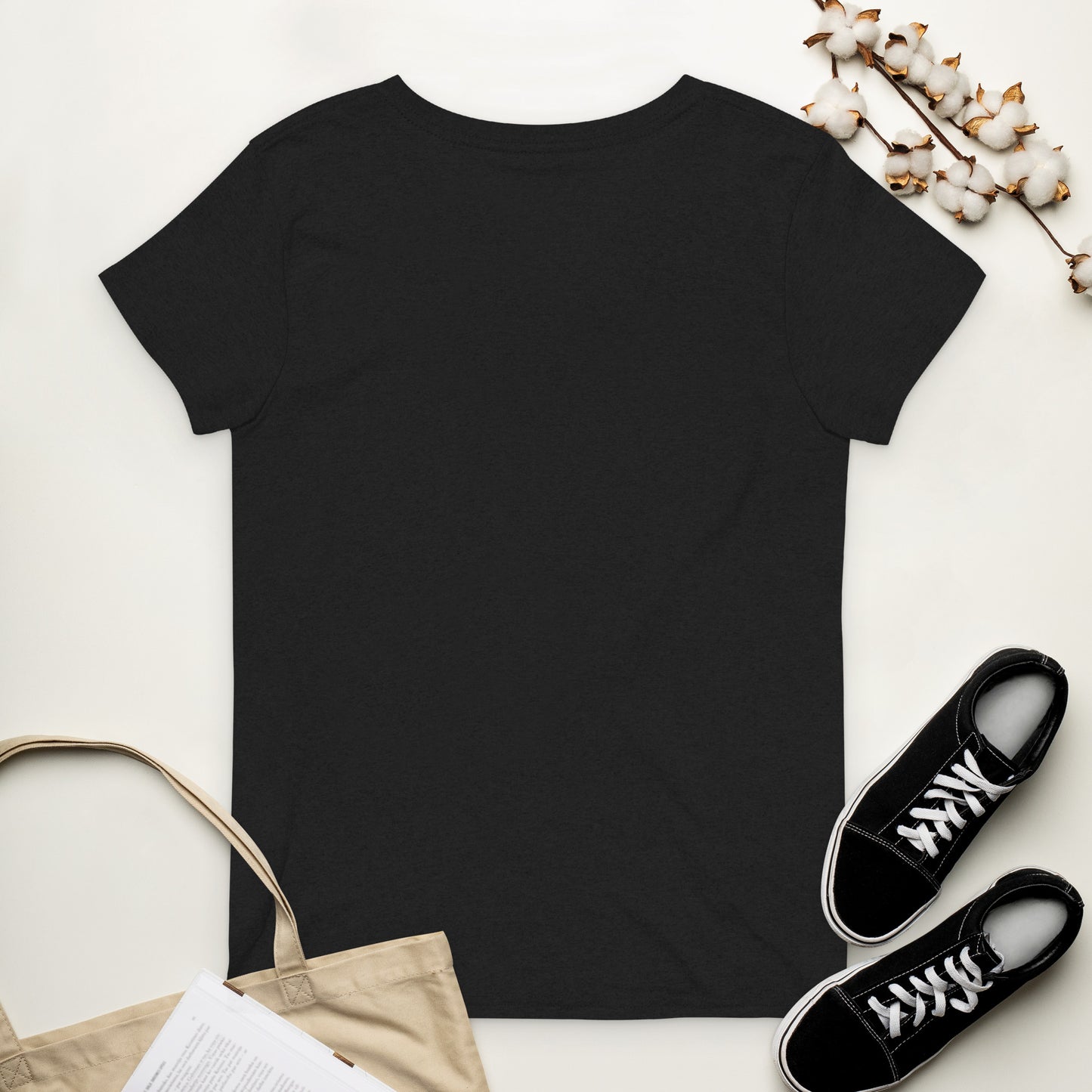 Hummingbirds Women’s Recycled V-Neck Tee