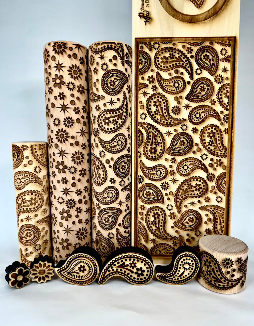 Paisley - Stamp with single flower