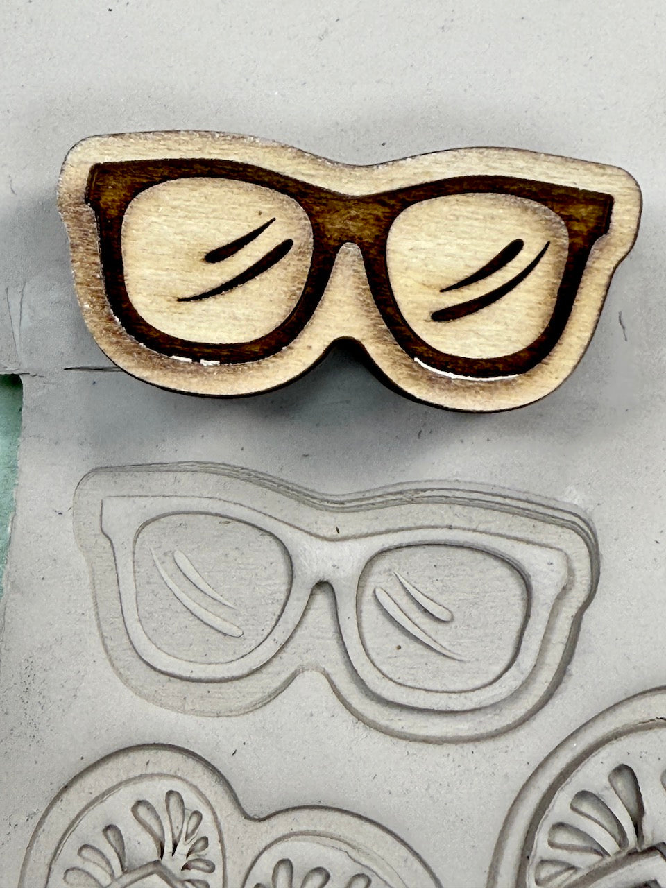 Beach Vibes (Sunglasses)- Stamp