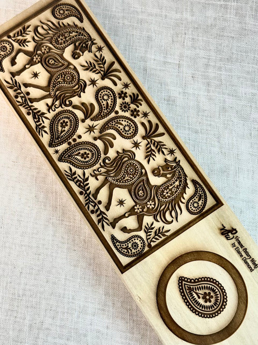 Paisley Pony Textured Mug Plank