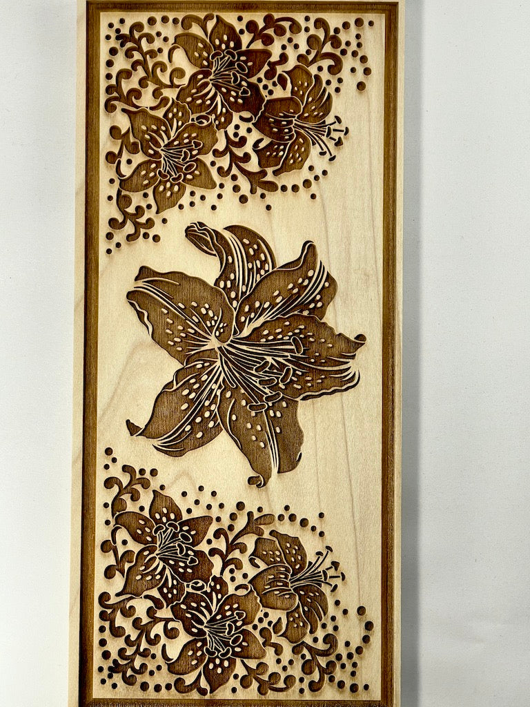 Tiger Lily (Detailed) Textured Mug Plank
