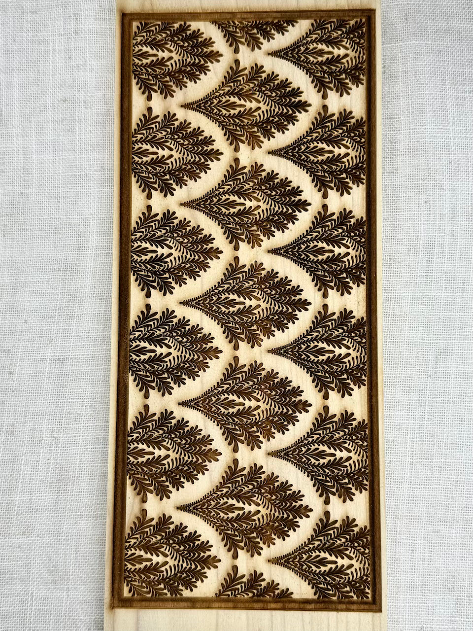 Art Deco (Leaf Fan) Textured Mug Plank