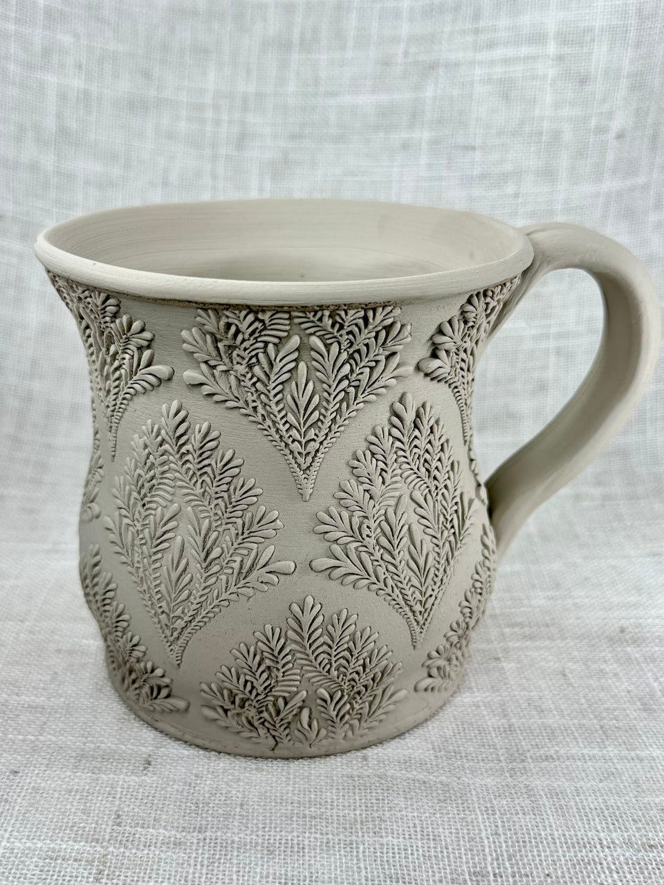 Art Deco (Leaf Fan) Textured Mug Plank