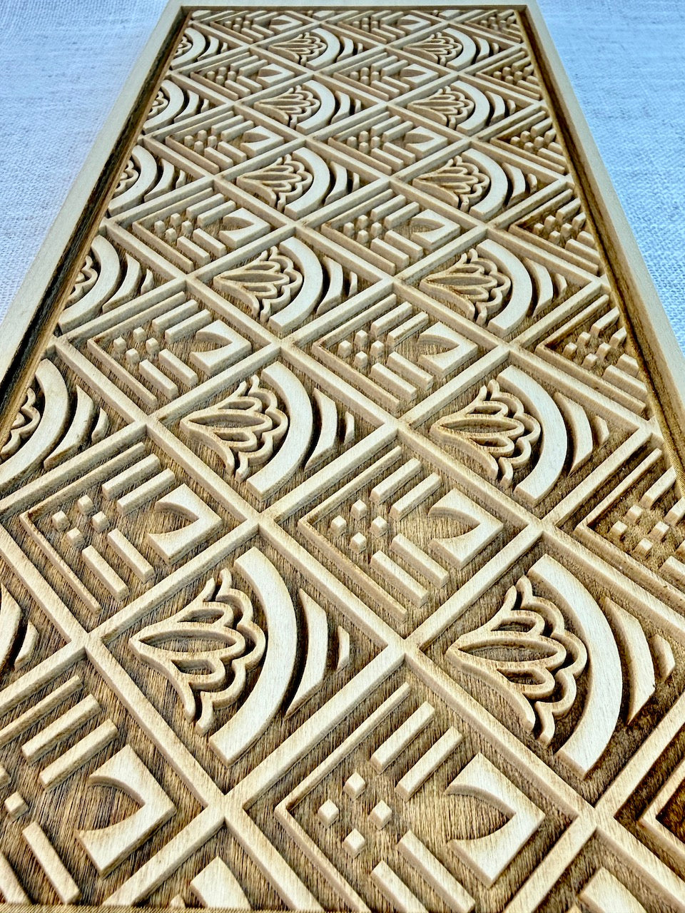 Art Deco (Lotus & Grid) Textured Mug Plank
