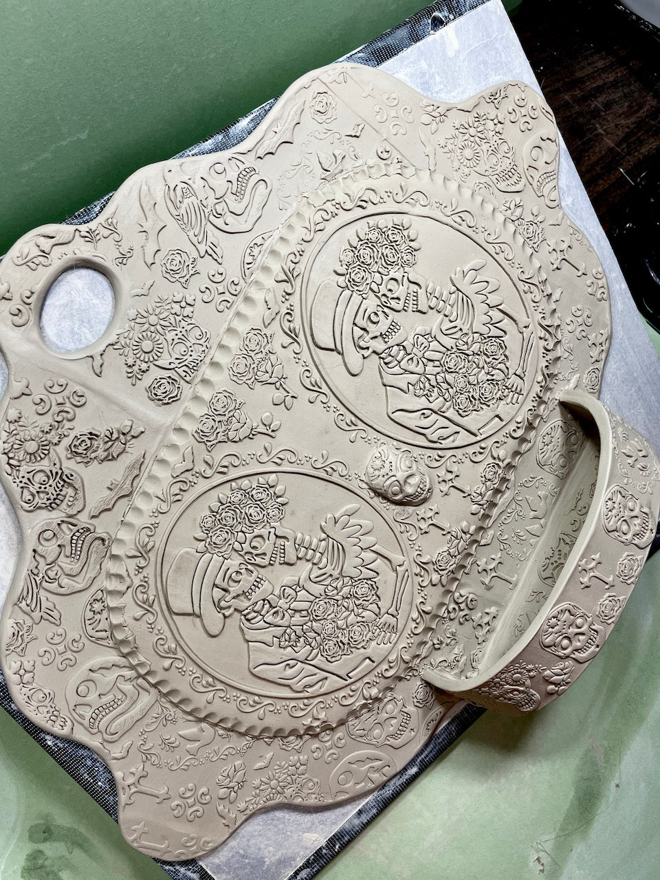 Skeleton Wedding Textured Mug Plank