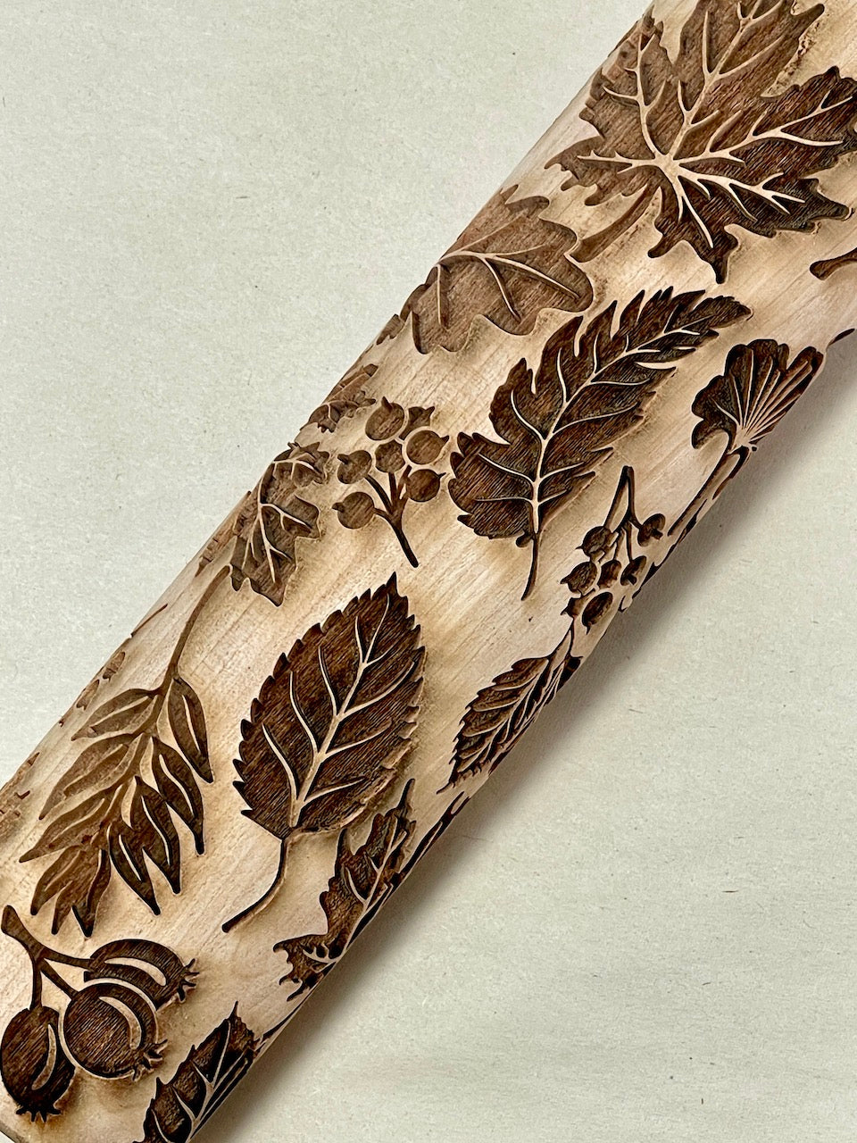 7" Autumn Leaves Textured Rolling Pin