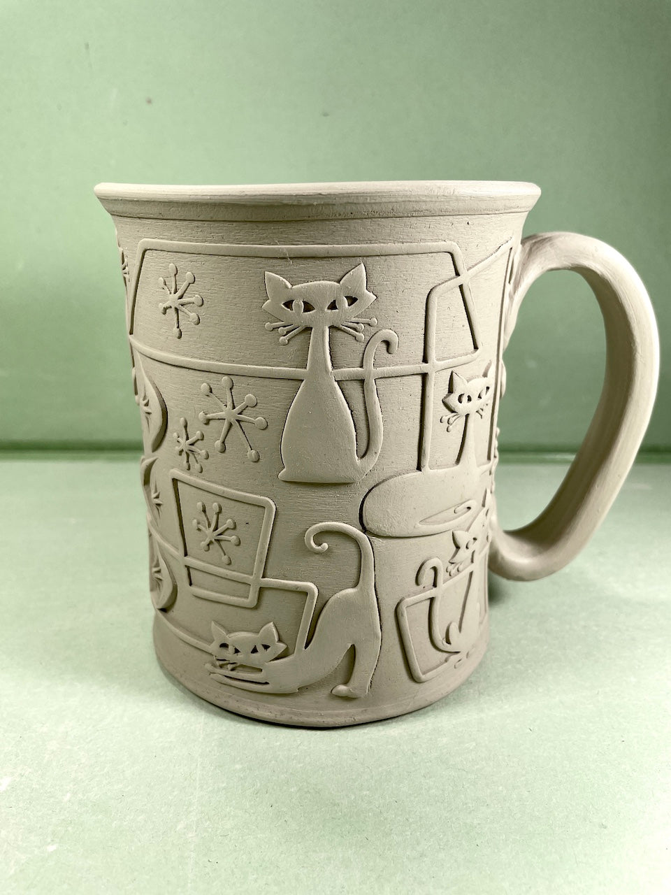 Cats, Mid-Century Textured Mug Plank