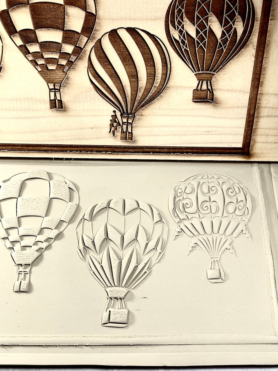 Hot Air Balloons Textured Mug Plank