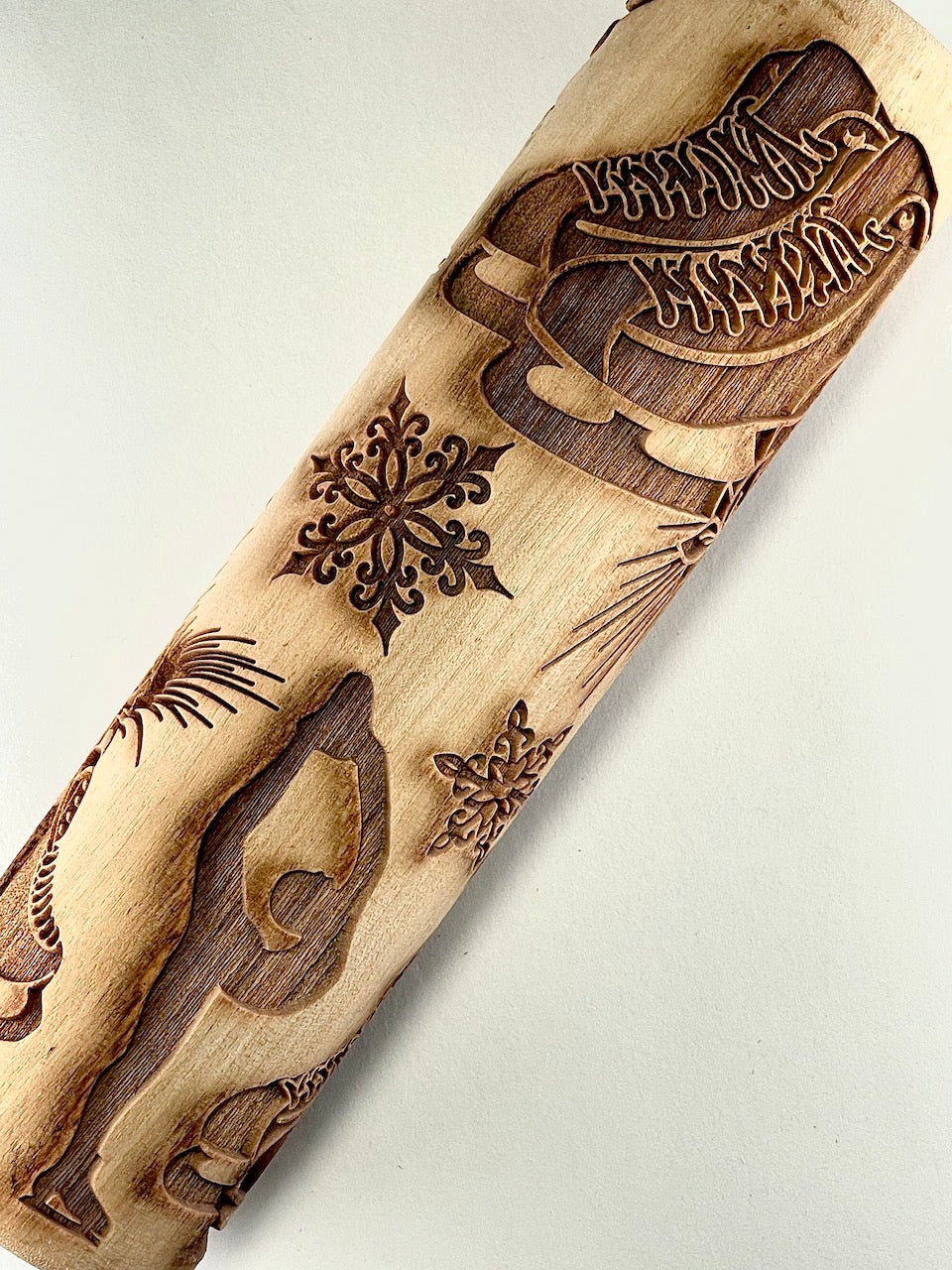 7" Ice Skates Textured Rolling Pin