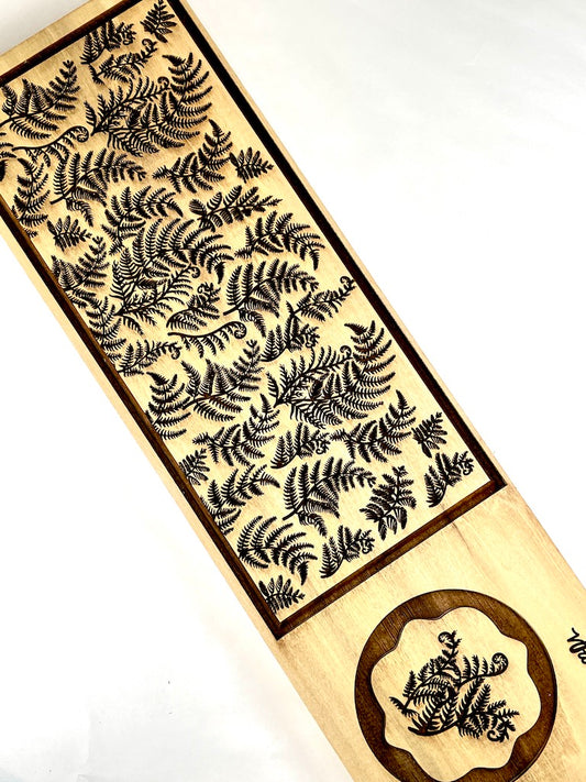 Fiddlehead Ferns Textured Mug Plank