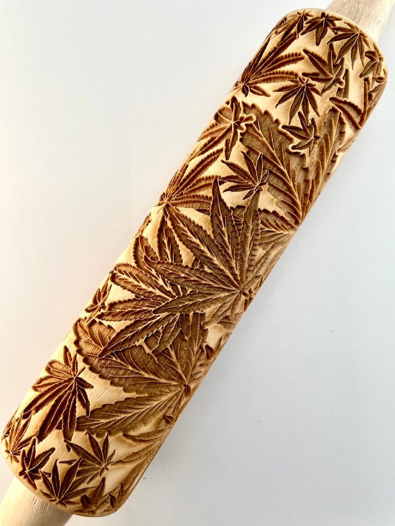 7" Cannabis Leaves Textured Rolling Pin