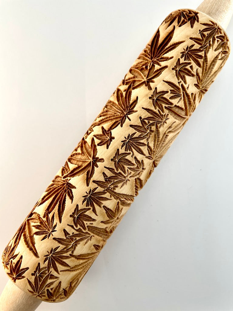 7" Cannabis Leaves Textured Rolling Pin