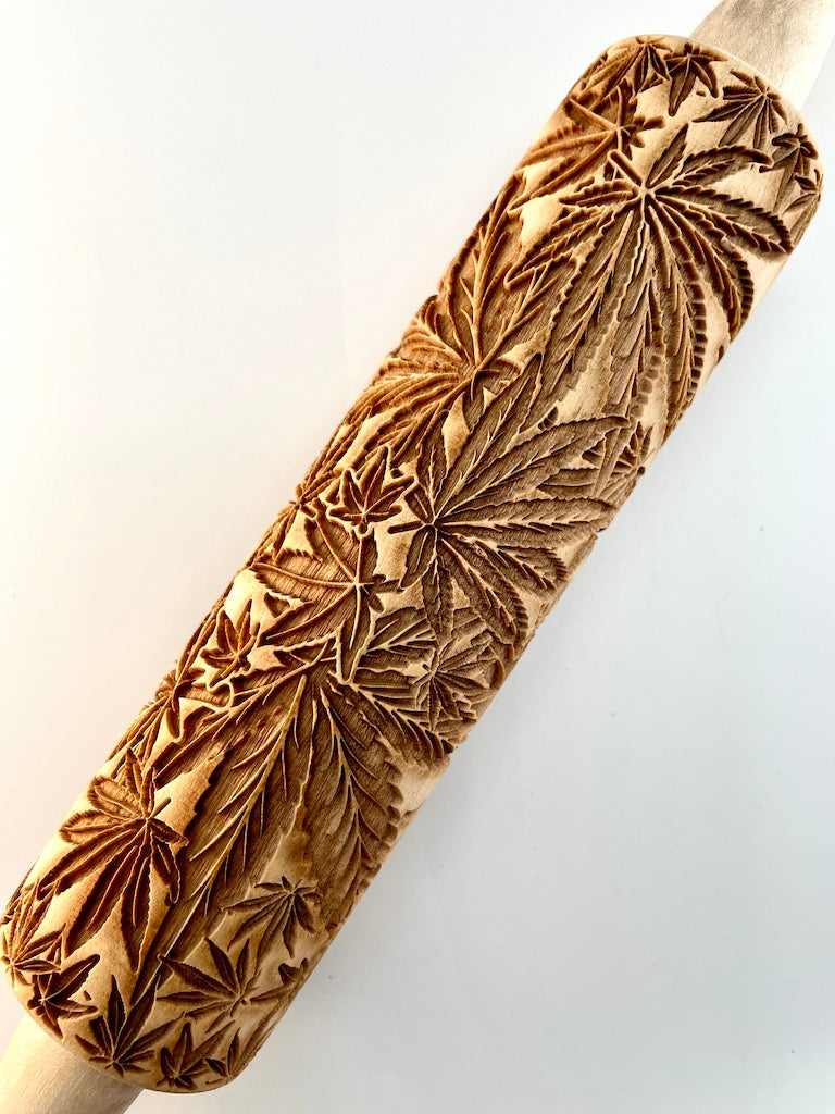 7" Cannabis Leaves Textured Rolling Pin