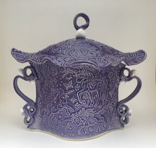 Unicorn Vessel With Lid