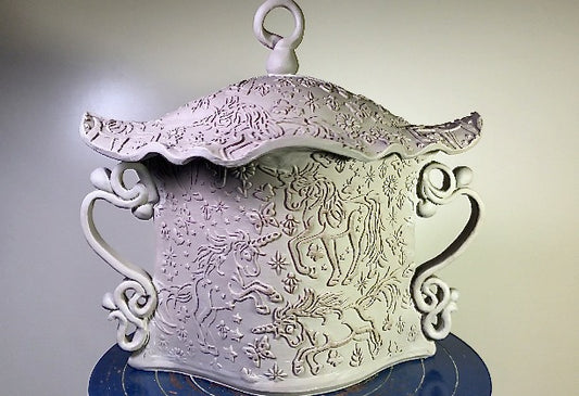 Unicorn Vessel With Lid